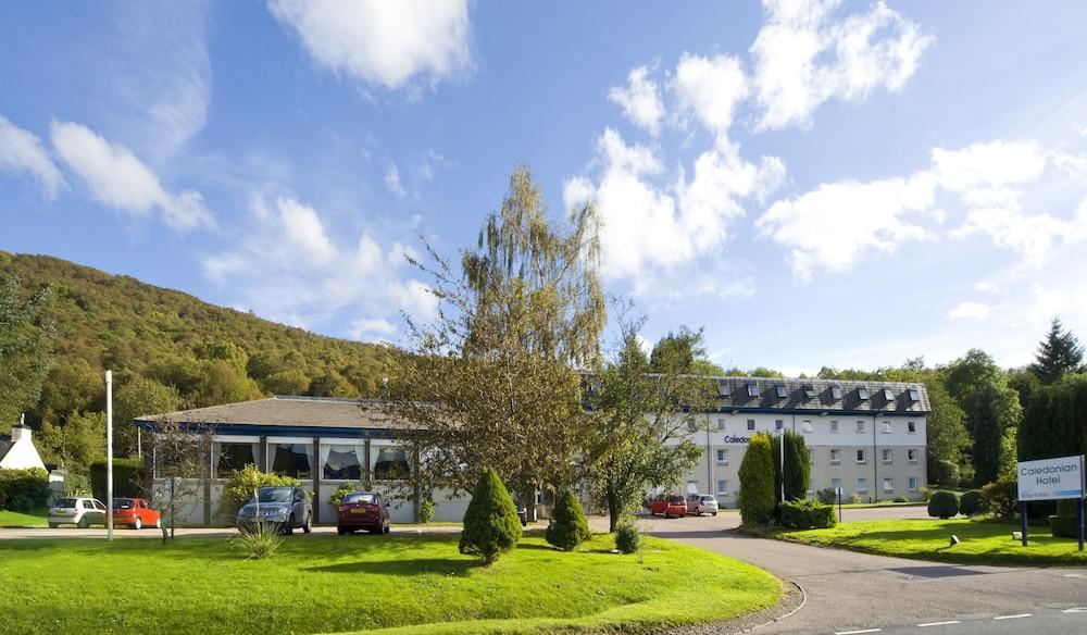 The Caledonian Hotel Форт Уилям Екстериор снимка